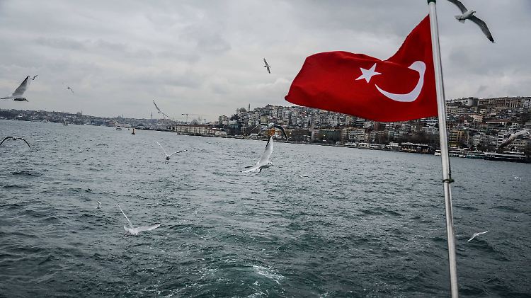 Mehr als 200.000 Pässe hatte die türkische Regierung im Zuge der Ermittlungen annulliert.