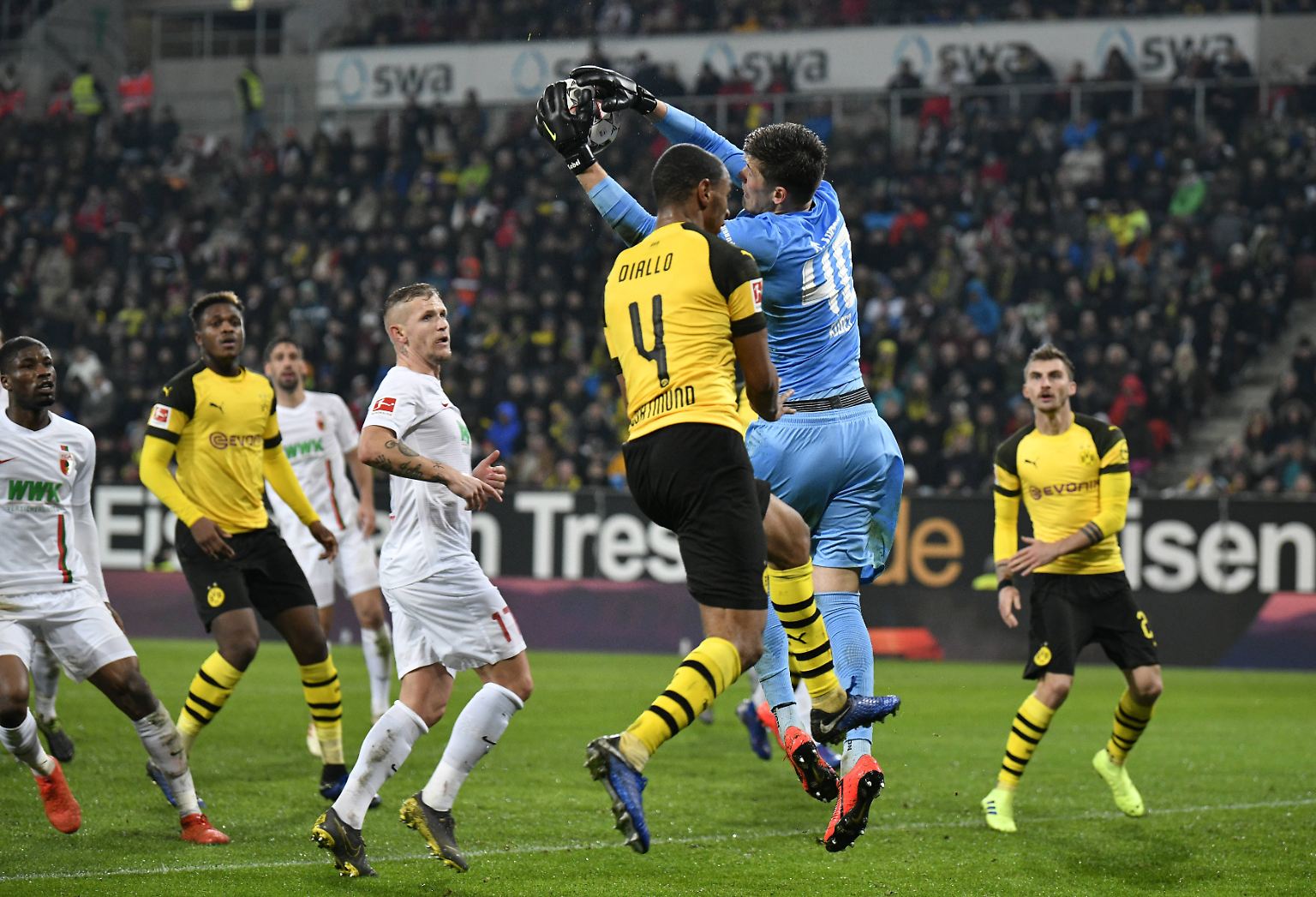 FC Augsburg - Borussia Dortmund 2:1 (1:0)