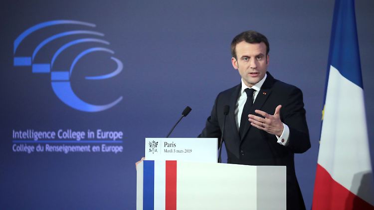 Auf allen Kanälen zu sehen: Am Tag seines Vorstoßes für eine EU-Reform eröffnet Macron die erste europäische Geheimdienst-Akademie. 