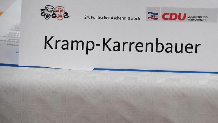 Wem es gelingt, seinen Namen als Marke zu positionieren, hat es  geschafft. Das Kürzel AKK der CDU-Chefin muss nicht mehr übersetzt werden. 