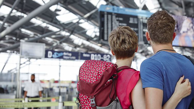 Die Zahl der abreisenden Passagiere an deutschen Flughäfen steigt unaufhaltsam an.
