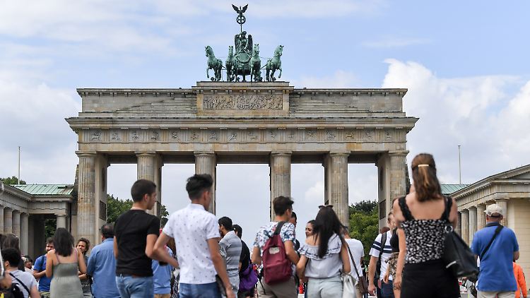 Das Brandenburger Tor in Berlin zählt zu den beliebtesten Sehenswürdigkeiten in Deutschland. 