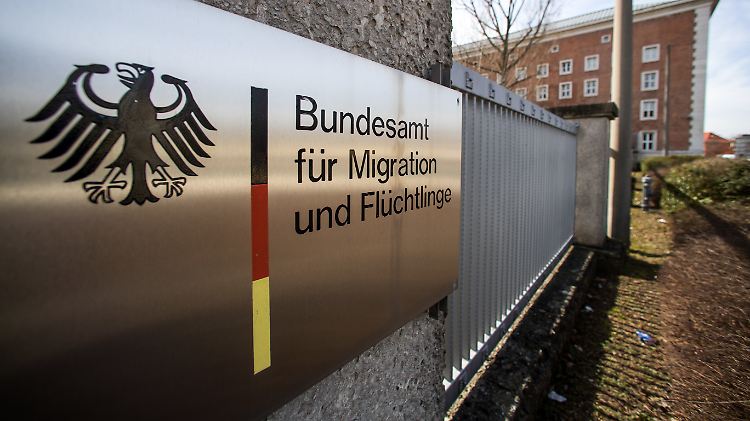 Das Bundesamt für Migration und Flüchtlinge arbeitet eng mit den Sicherheitsbehörden zusammen.