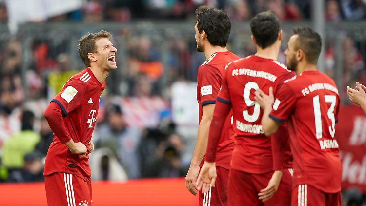 Thomas Müller und Mats Hummels spielten ebenso wie Jérôme Boateng so, als wollten sie Joachim Löw beweisen, dass er im Unrecht ist.