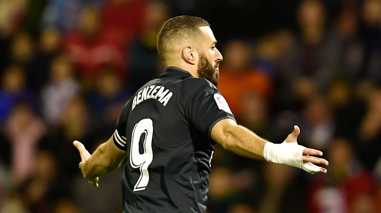 Karim Benzema erlöst Real Madrid mit einem Doppelpack.
