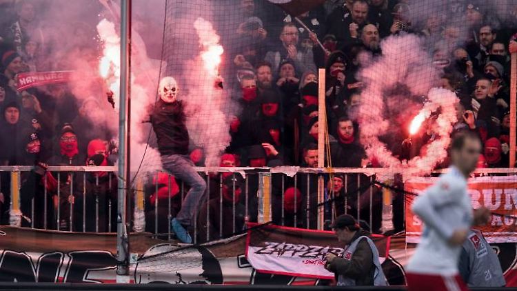 Ben Redelings fordert: Klärt endlich die Pyro-Situation!