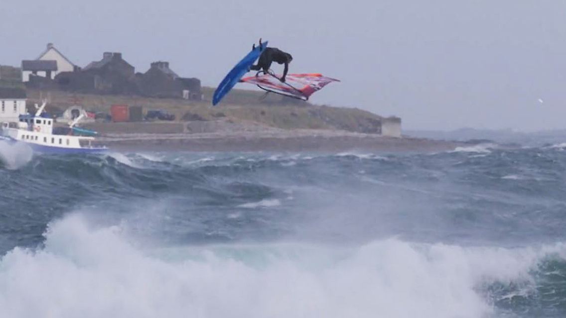 Sturm Irland Windsurfer.JPG