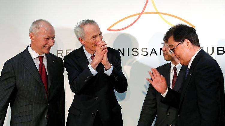 Ohne den langjährigen Chef und Vater der Allianz, Carlos Ghosn, schauen die Spitzen von Renault, Nissan und Mitsubishi fröhlich nach vorn. 