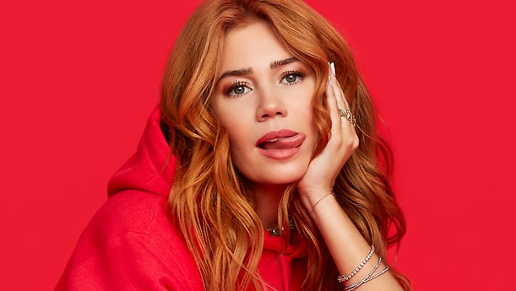 Auch Palina Rojinski stellt ihren Gästen bei "Podinski" alle 14 Tage so persönliche Fragen wie möglich.