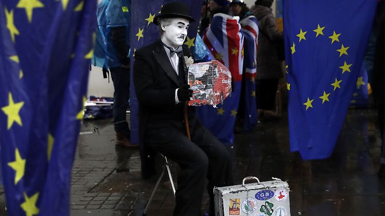 Auch proeuropäische Demonstranten vor dem britischen Parlament konnten eine Mehrheit der Abgeordneten nicht umstimmen.