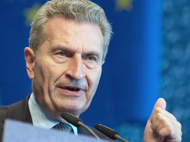 Oettinger steht einem Fortbestand der Großen Koalition skeptisch gegenüber - wegen der SPD.