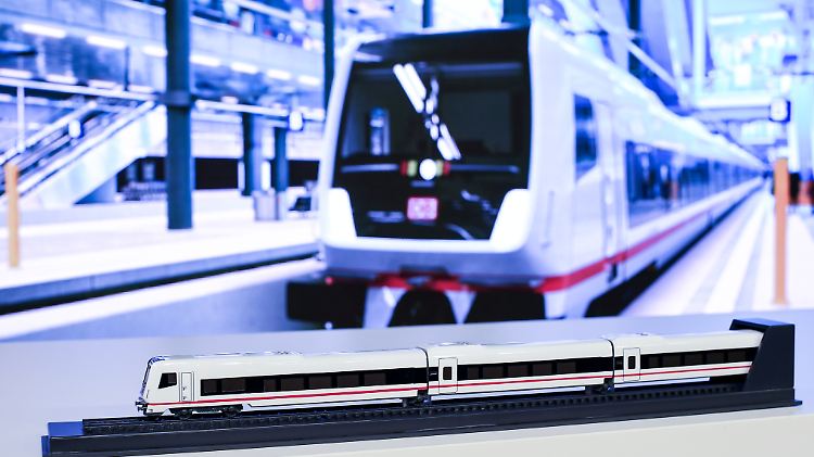 Die Deutsche Bahn gibt 550 Millionen Euro für 23 neue Züge des Herstellers Talgo aus.