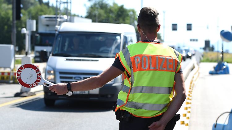 An den Grenzen soll weiter kontrolliert werden.