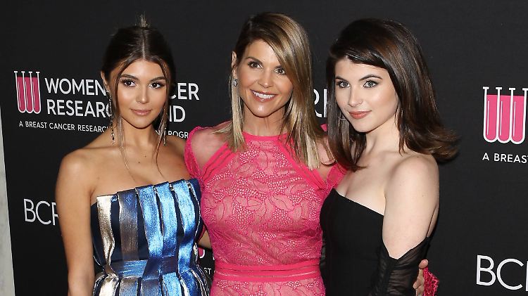 Lori Loughlin soll eine Menge Geld gezahlt haben, damit ihre Töchter - links Olivia, rechts Isabella - an der University of Southern California studieren können. 