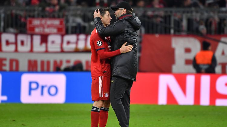 Ginge es nach Franz Beckenbauer, wäre Jürgen Klopp wohl bald nicht nur Tröster, sondern auch Trainer von Robert Lewandowski.