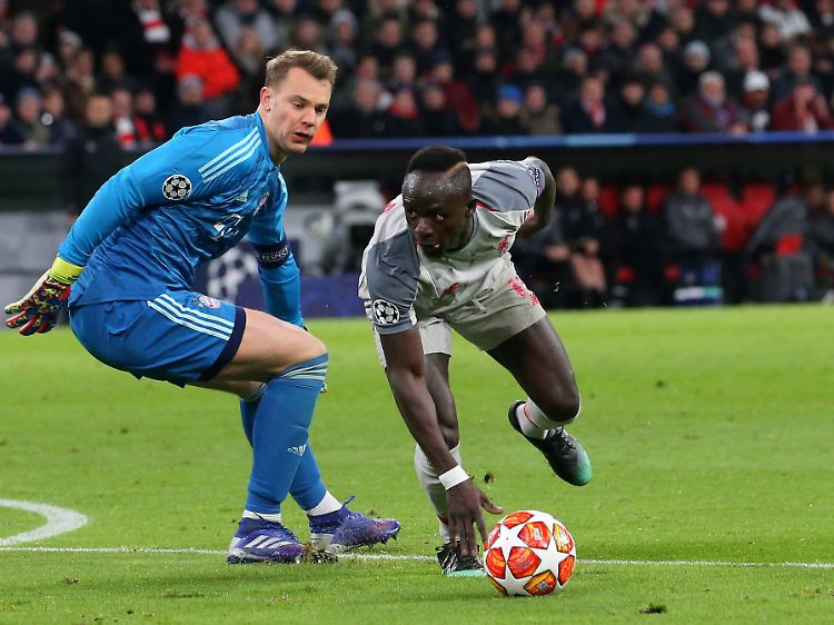 Manuel Neuer konnte am Mittwoch gegen Liverpool nicht überzeugen. Besonders beim 0:1 ließ er sich von Sadio Maneé austanzen.
