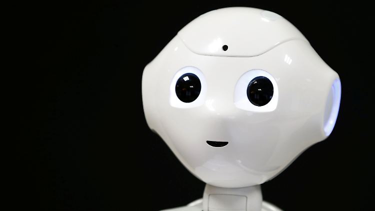 "Pepper" mit seinen schwarzen Kulleraugen ist dem Aussehen eines Menschen nachempfunden.
