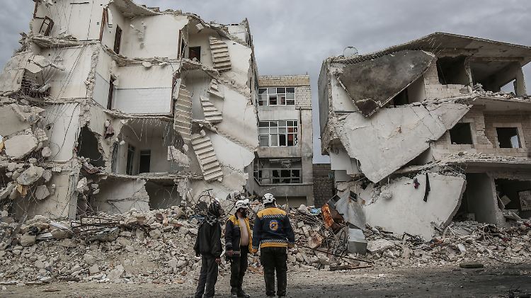Vom Krieg zerstörte Wohngebäude im syrischen Idlib.