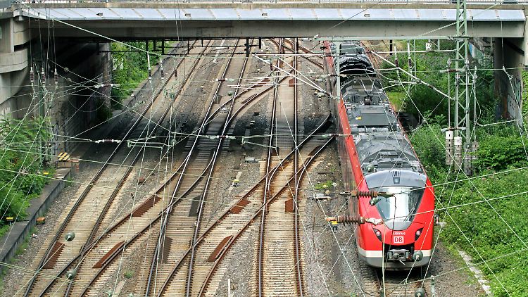 Gut eine Milliarde Euro mehr soll künftig ins Schienennetz der Bahn fließen.