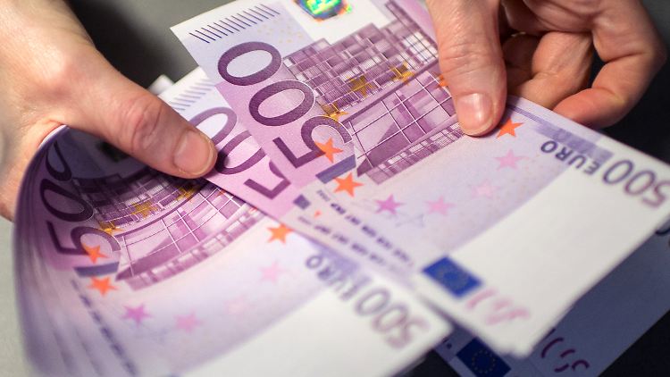 Der 500-Euro-Schein soll im April das letzte Mal ausgegeben werden.