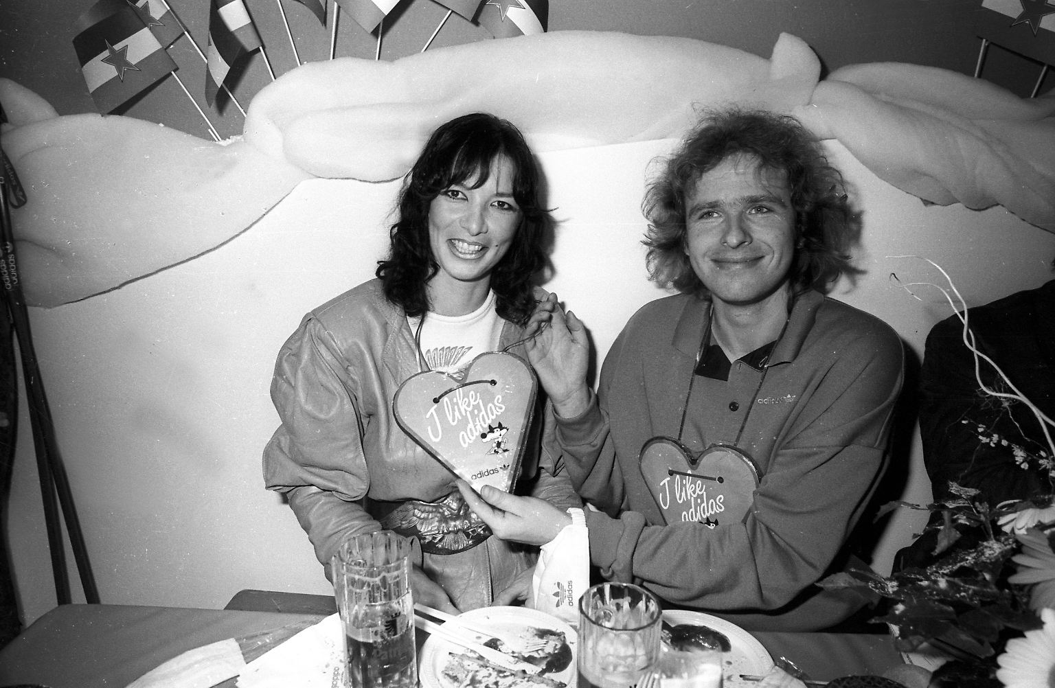 Über 40 Jahre hat diese Beziehung gehalten. Im März 2019 ist es vorbei. Thea Hauer und Thomas Gottschalk lernen sich 1972 beim Münchner Medizinerball kennen. Er ist zu diesem Zeitpunkt ...