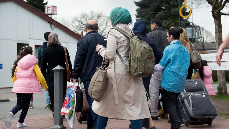 2016 stellten noch knapp 746.000 Migranten in Deutschland Asylanträge. 2018 waren es noch knapp 186.000 Erst- und Folgeanträge.