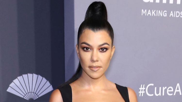 Kourtney Kardashian posiert dieser Tage gerne nackt.