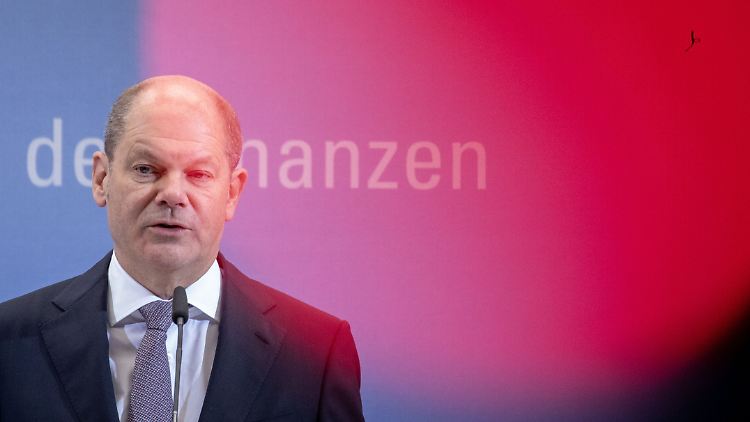Bundesfinanzminister Scholz wird die Steuerschätzung vorstellen. Seine Kabinettskollegen hat er bereits zur Haushaltsdisziplin aufgefordert.