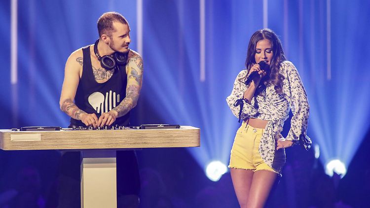 DJ Herzbeat und Sarah Lombardi sind das neue Traumpaar - zumindest in Sachen Schlagermusik.
