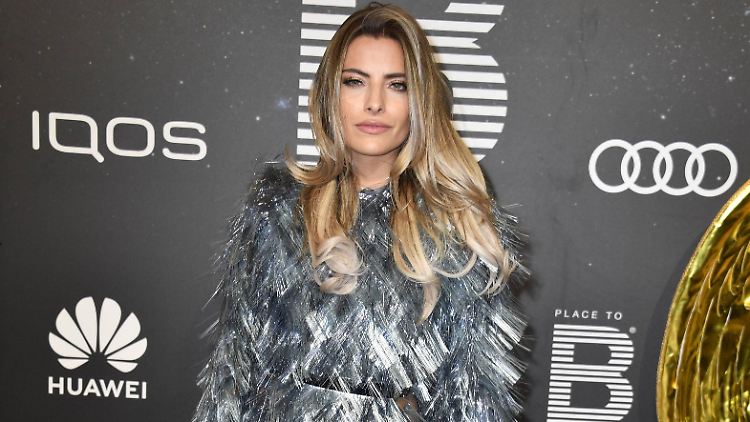 So verliebt hat sich Sophia Thomalla bei Instagram bislang noch nie gezeigt. 
