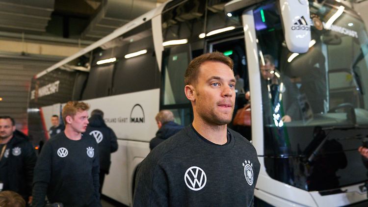 Manuel Neuer vor dem "Neustart" gegen Serbien.