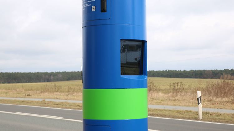 Die Technik in den Mautsäulen liefert unter anderem Jenoptik.