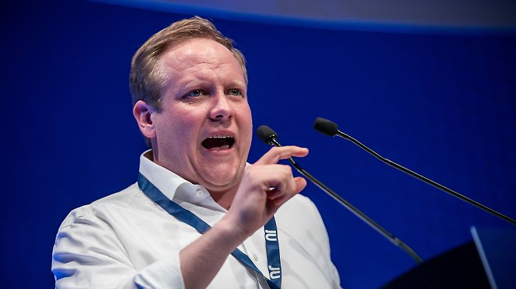 Der neue Vorsitzende der Jungen Union (JU), Tilman Kuban, wünscht sich für die CDU wieder drei Flügel mit Persönlichkeiten, die ihre Meinung sagen.
