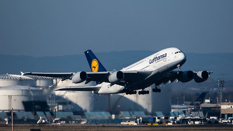 Seit Mittwoch reduziert die DFS die Verkehrsmenge für den Luftraum um ein Viertel.