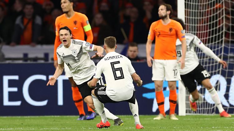 In seinem sechsten Einsatz im Deutschlandtrikot gelingt Nico Schulz gegen die Niederlande der Siegtreffer.