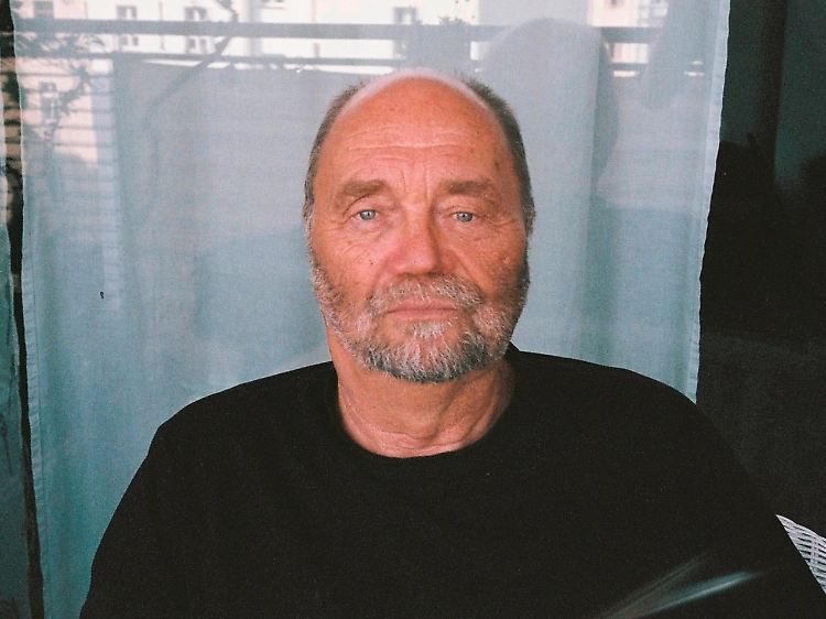 Wolfgang Kil ist freiberuflicher Berliner Architekturkritiker und Publizist.
