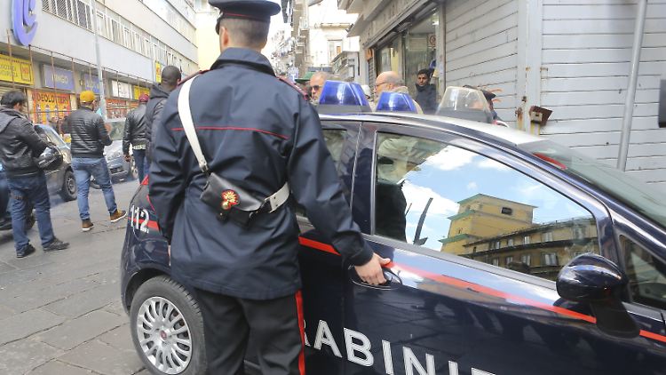 Nach einer nicht fachgerechten Beschneidung stirbt eine kleiner Junge in Italien. Die Polizei ermittelt. (Symbolbild).