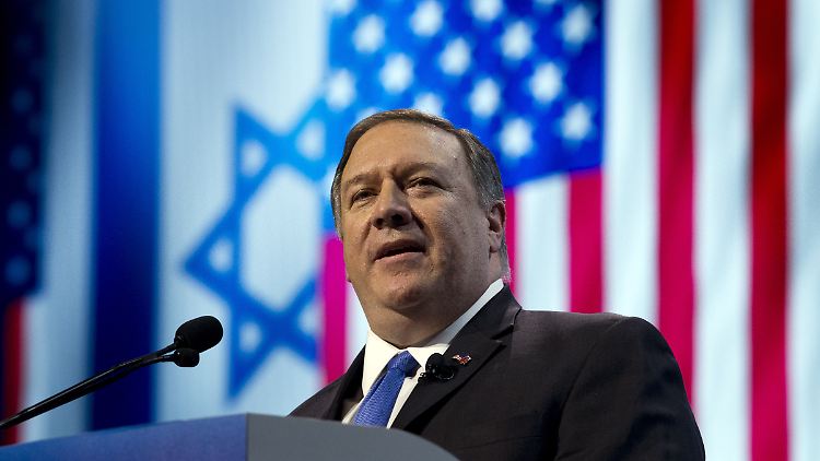 Pompeo: USA schauten nicht untätig zu, wie Russland Maduro unterstütze.