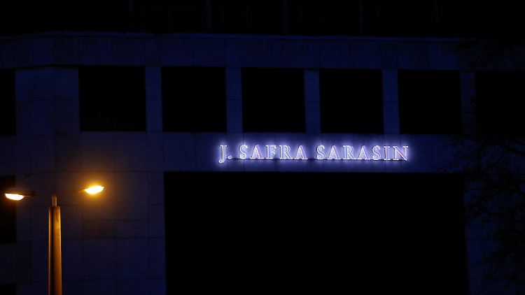 Die Schweiz stellt diejenigen vor Gericht, die fragwürdige Cum-Ex-Deals bei der Sarasin-Bank enthüllt haben.