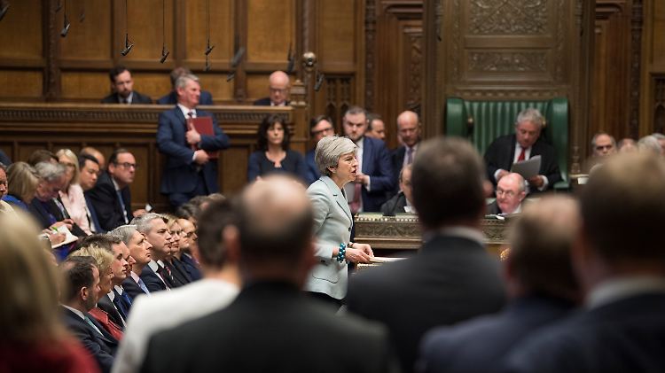 Premierministerin May versucht ihren Brexit-Deal mit der EU doch noch durchzubringen.