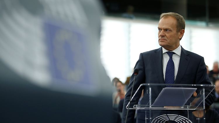 Tusk möchte die Briten offenbar möglichst lange in der EU halten.