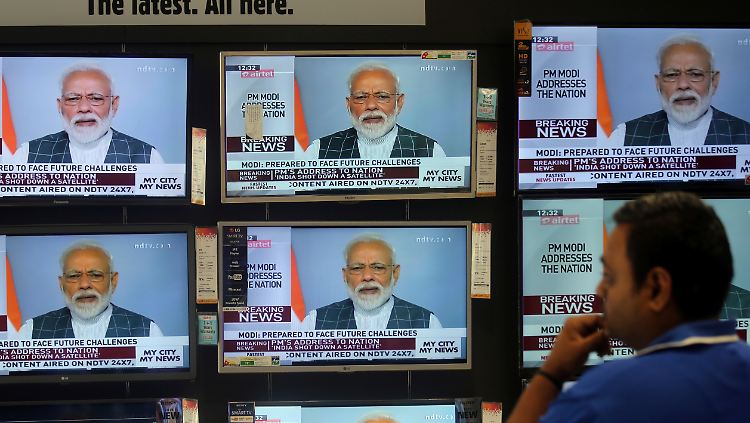 Modi richtete sich per Fernsehsprache an die Menschen in Indien.