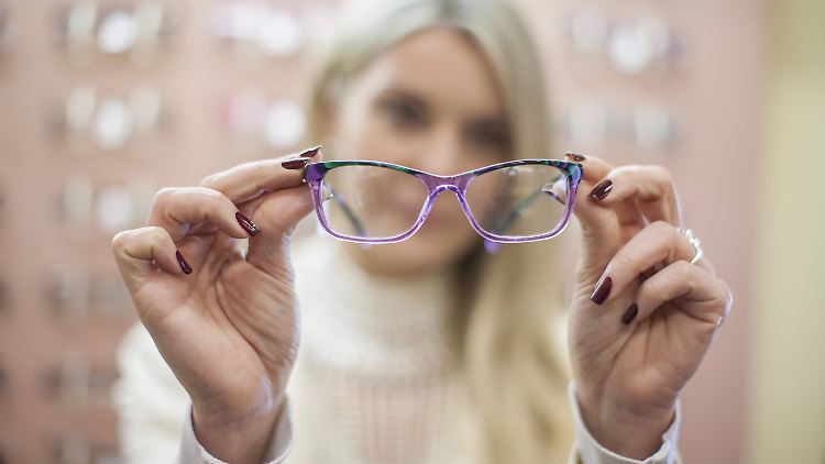 Ein Preistreiber sind die Extras, die viele Optiker bei ihren Brillengläsern bieten, aber nur teilweise sinnvoll sind.