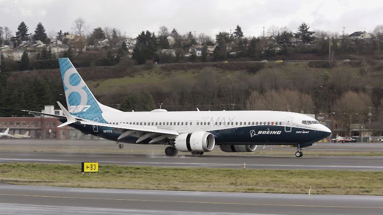 Bei der Zulassung seiner neuen 737-Max-Jets kontrollierte sich Boeing weitgehend selbst.