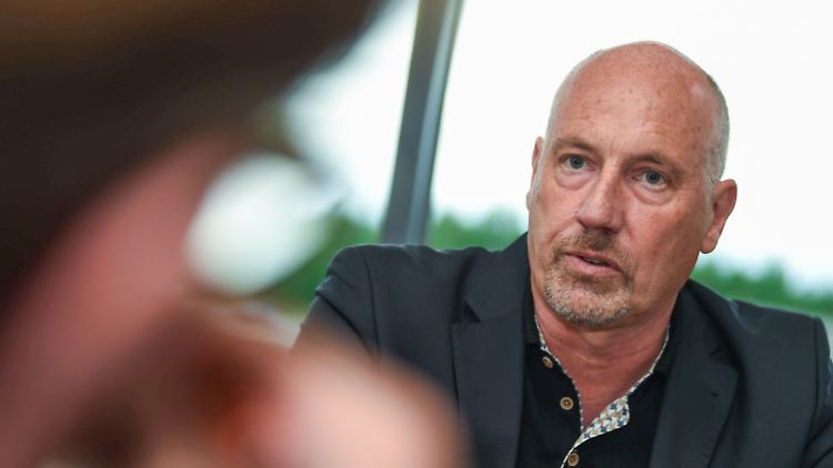 Sein Status als Quereinsteiger ist Meyer-Heders Vorteil und sein Pferdefuß.