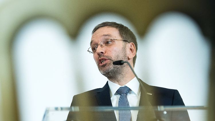 Österreichs Innenminister Kickl sah Identitäre noch 2016 als "Gleichgesinnte".