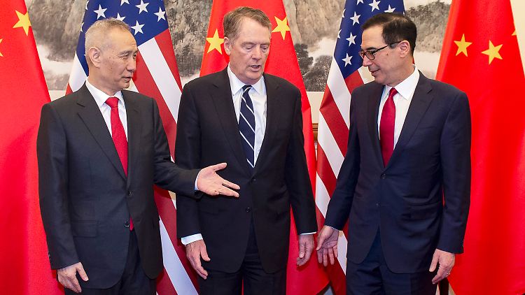 Drei Männer, die den Lauf der Weltwirtschaft beeinflussen könnten: Liu He, Robert Lighthizer und Steven Mnuchin (v.l.).