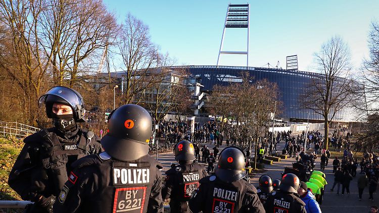 Bei der Verhandlung wurde deutlich, wie schwer es zu bestimmen ist, wann ein zusätzlicher Einsatz beginnt - das Bundesverwaltungsgericht urteilte dazu nicht. 
