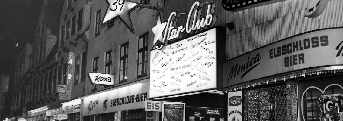 Im Star-Club hört Wolli die Beatles und bezweifelt, dass sie Erfolg haben werden.