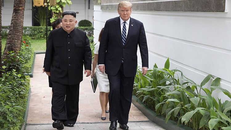 Kim Jong Un und Donald Trump am 27. Februar 2019 in Hanoi. 